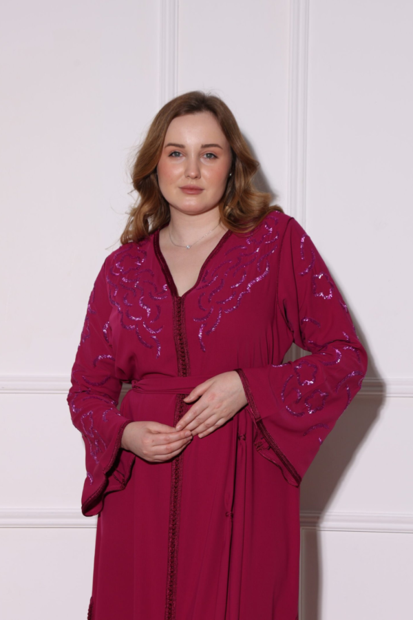 ⁦Dark Pink Barbie Kaftan⁩ - الصورة ⁦5⁩